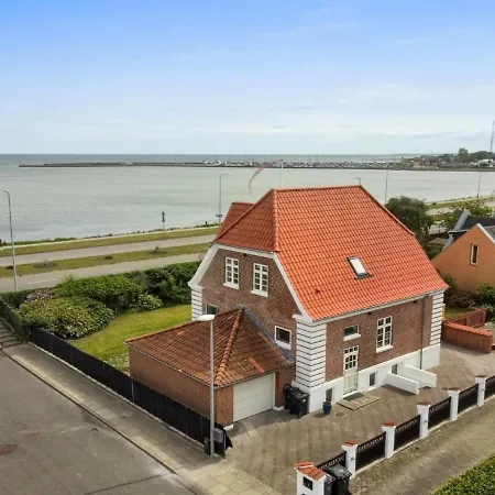 Kosara - 50m From The Sea In Ne Jutland By Interhome Ferienhaus *