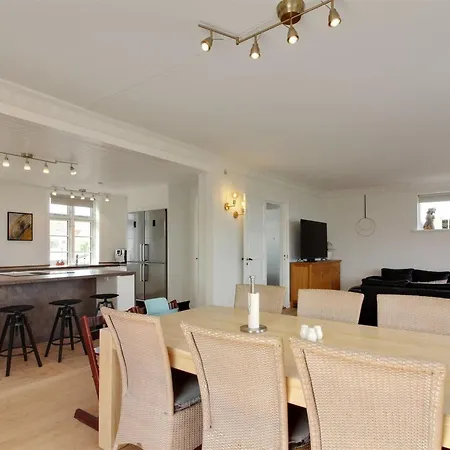 Kosara - 50m From The Sea By Interhome Feriehus *